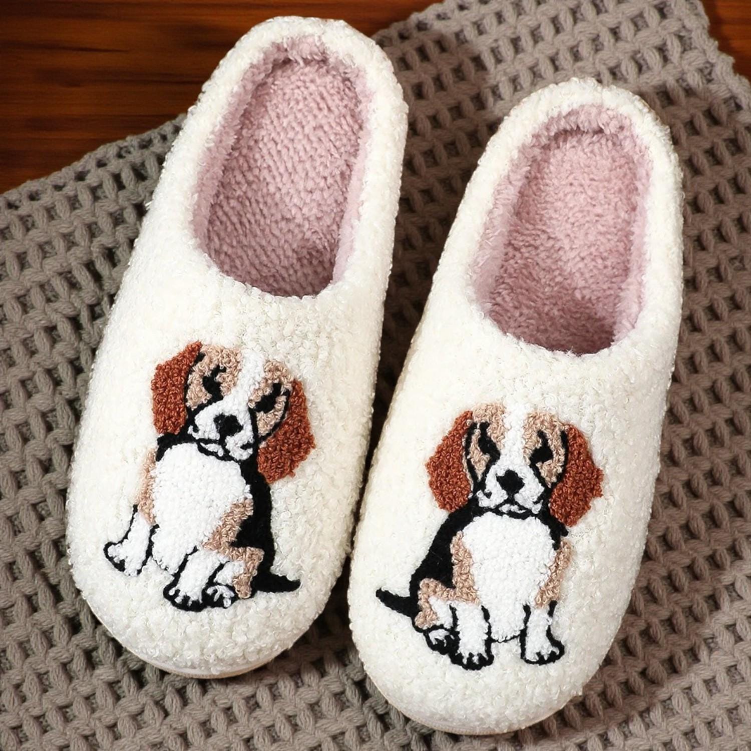 Pantuflas Suaves para Amantes de Perros – Calzado Indoor Beagle para Mujer
